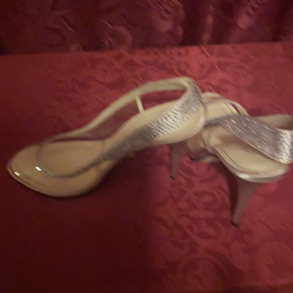 Shoes - Picture 2 of 4
